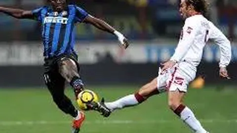 国内明星哀悼阿玛尼，网友热议：阅兵缺席，此时却表现活跃